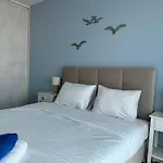 Lägenhet 4summer Blue Maris White Blue Sauna & Fitness & Parking 100 Metrow Do Pieknej Szerokiej Piaszczystej Plazy, 100 Meter Zu Einem Schoenen Breiten Sandstrand Kołobrzeg