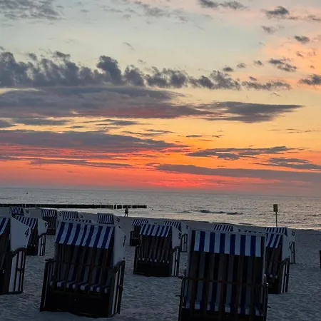 Apartman 4summer Blue Maris White Blue Sauna & Fitness & Parking 100 Metrow Do Pieknej Szerokiej Piaszczystej Plazy, 100 Meter Zu Einem Schoenen Breiten Sandstrand *