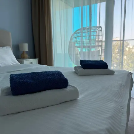アパート 4summer Blue Maris White Blue Sauna & Fitness & Parking 100 Metrow Do Pieknej Szerokiej Piaszczystej Plazy, 100 Meter Zu Einem Schoenen Breiten Sandstrand *