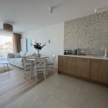 4summer White Blue Sauna&fitness&parking 100 Metrów Do Pięknej Szerokiej Piaszczystej Plaży, Wspaniały Widok Z Dużego Tarasu! 100 Meter Zu Einem Schönen Breiten Sandstrand, Herrliche Aussicht Von Einer Großen Terrasse! Apartamento Kołobrzeg