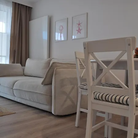 アパート 4summer Blue Maris White Blue Sauna & Fitness & Parking 100 Metrow Do Pieknej Szerokiej Piaszczystej Plazy, 100 Meter Zu Einem Schoenen Breiten Sandstrand *